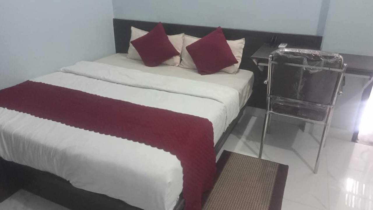 Hotel O Home Aditya Inn Suits Homestay Ayodhya 外观 照片
