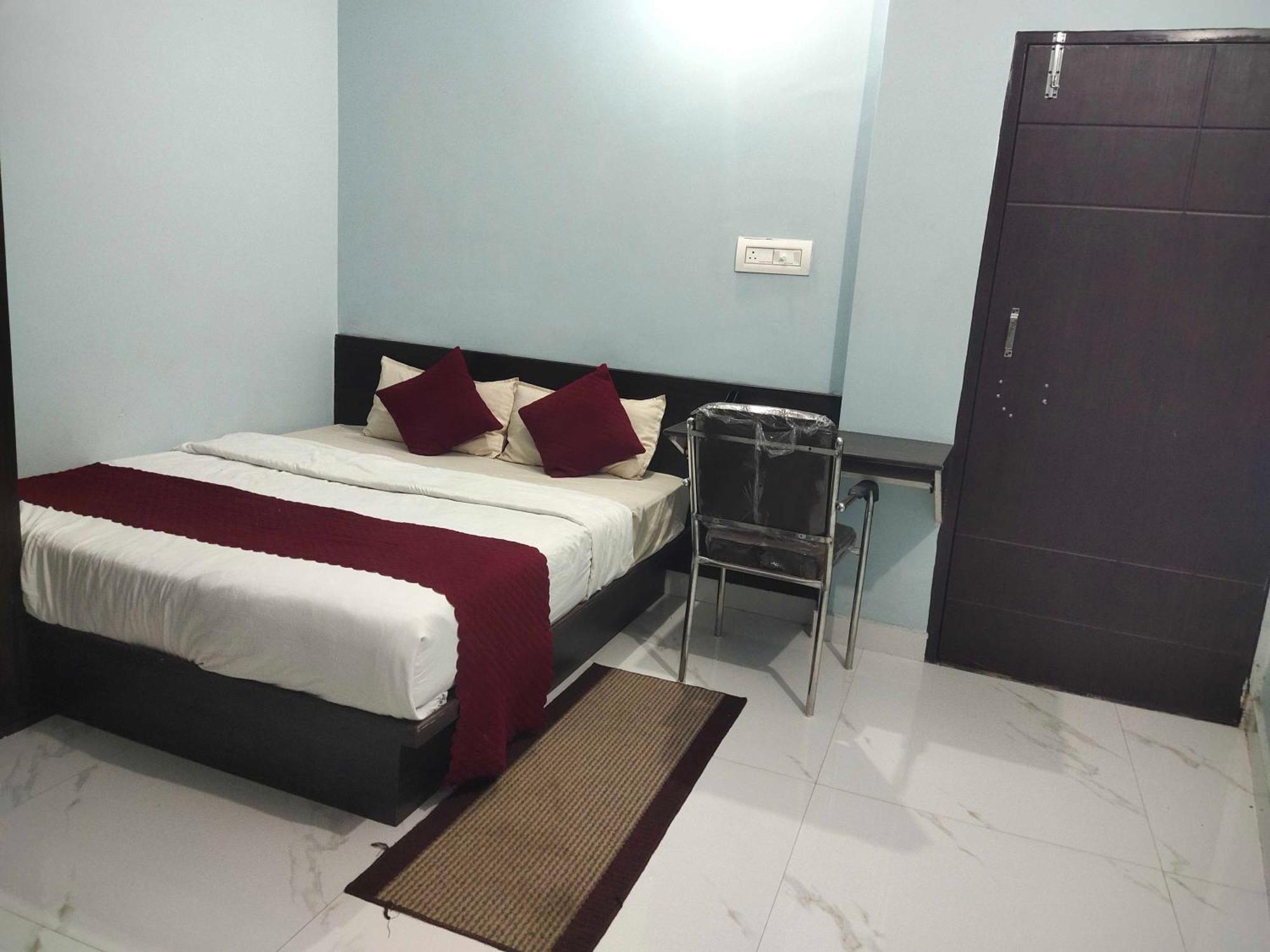 Hotel O Home Aditya Inn Suits Homestay Ayodhya 外观 照片