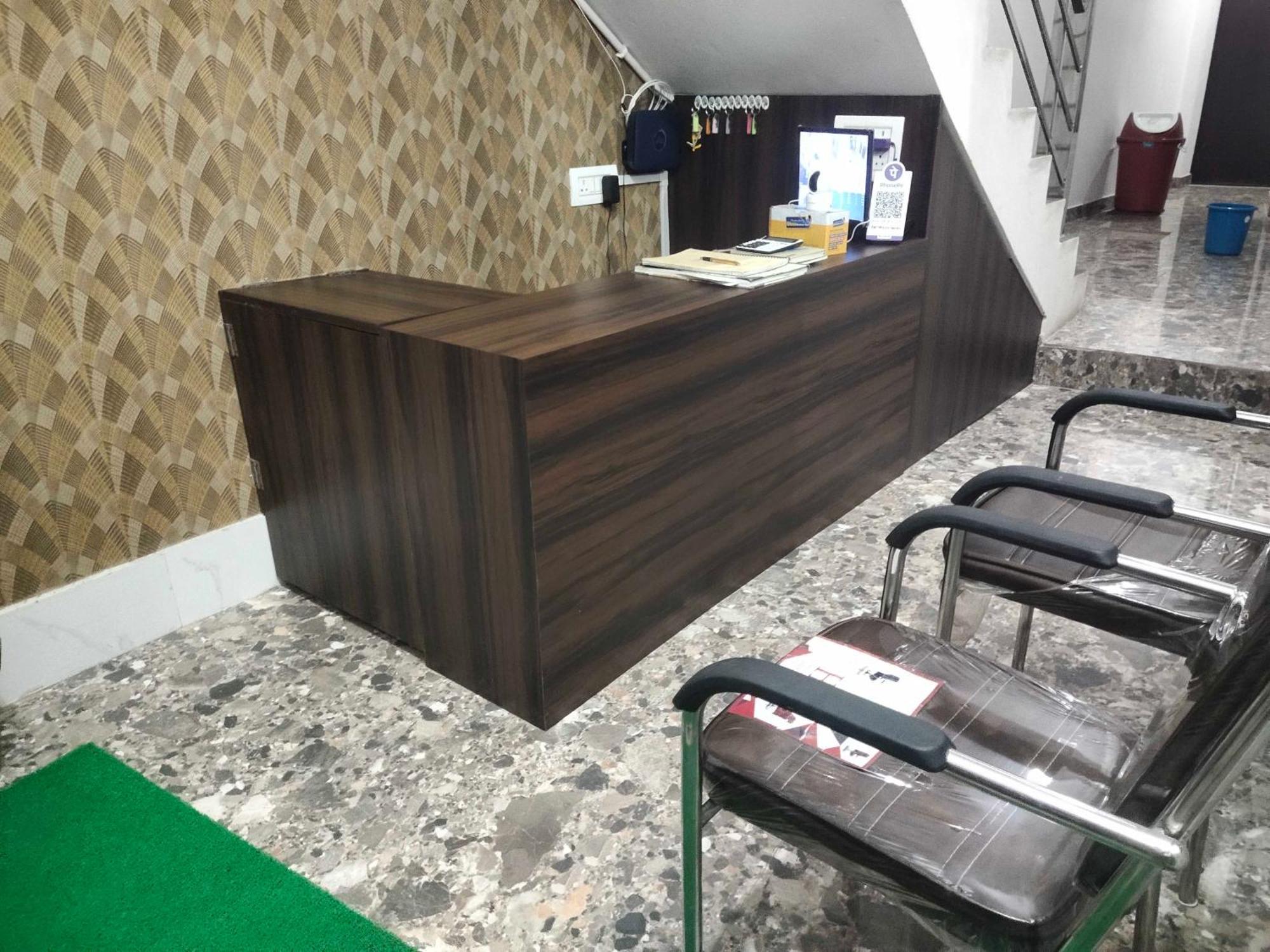 Hotel O Home Aditya Inn Suits Homestay Ayodhya 外观 照片